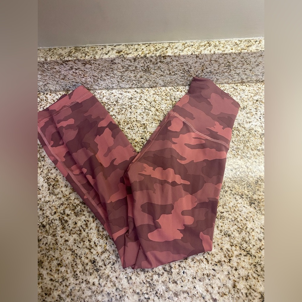 Lululemon Wunder Train Leggings
